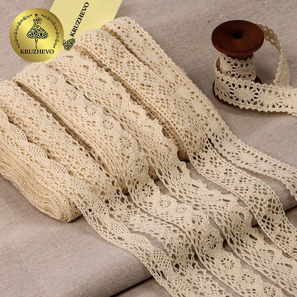 Набор вязаного кружева Kruzhevo №3 цв.молочный (6 дизайнов по 2м)