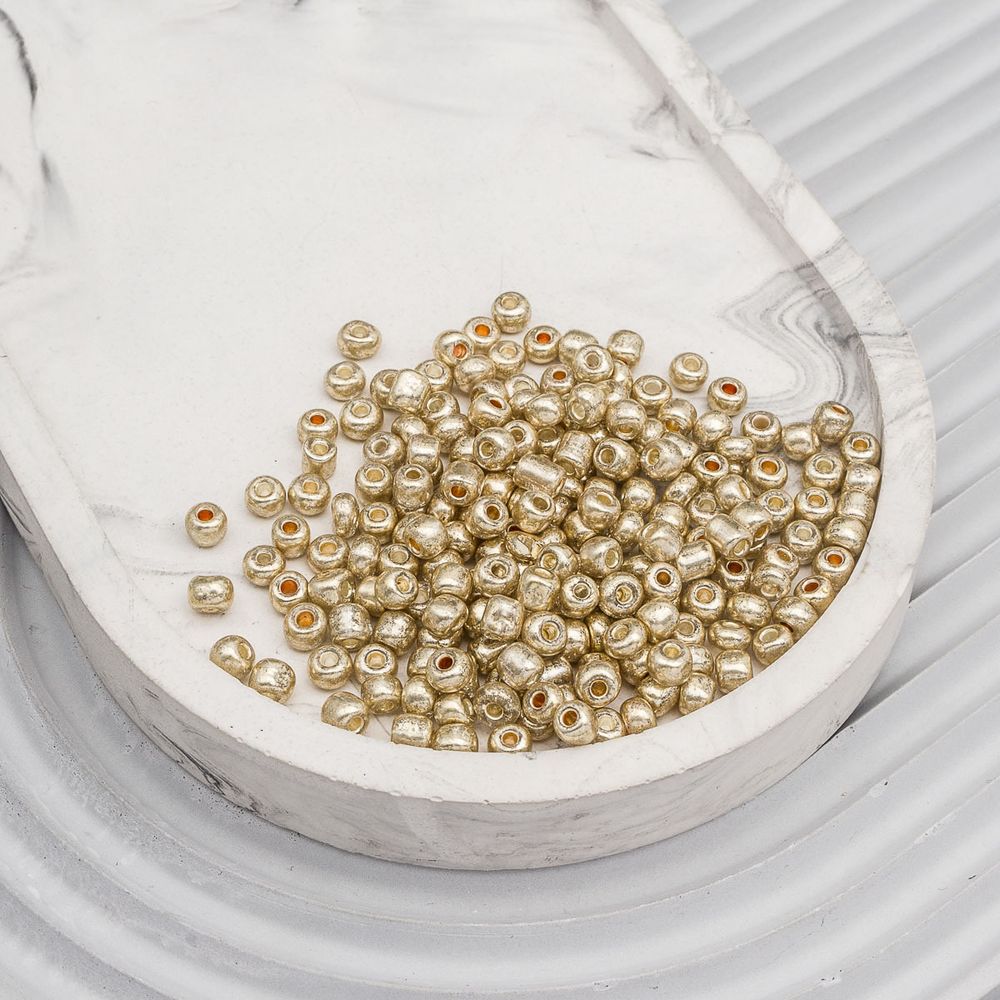 Бисер Astra&Craft 6/0 (4.1 мм), 150 г (10х15 г), цв. 1106 т.золотой/глянц.покрытие