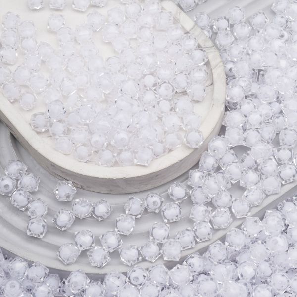 Бусины акрил ⌀8 мм, в цвете с белой сердцевиной, граненый куб, 500 г, Astra&Craft (прозрачный)