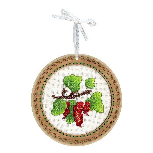 Набор для вышивания нитками МП Студия О-131, на деревянной основе Миниатюра. Дачные ягоды. Смородина 10х10 см