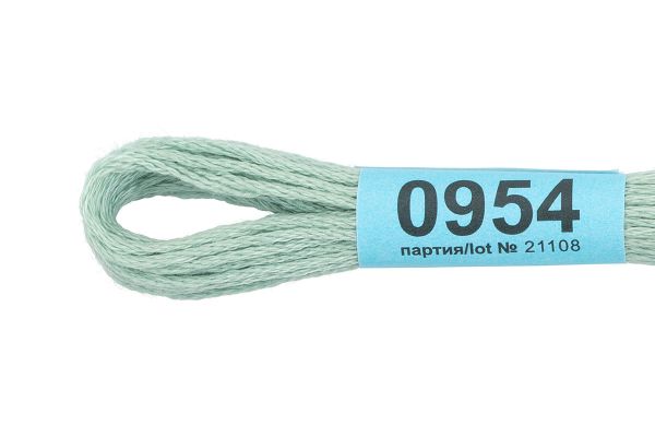 Мулине Gamma 100% хлопок, цв.0954 мята, 24 мотка по 8 метров