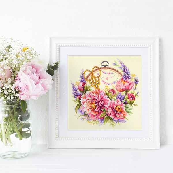 Набор для вышивания нитками Чудесная игла, Пионы для умелицы 25х25 см