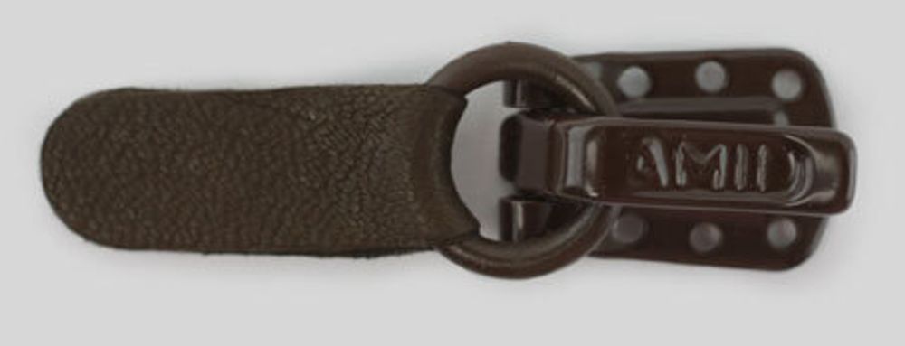 Крючок шубный Amii 23 мм, 50 шт, коричневый