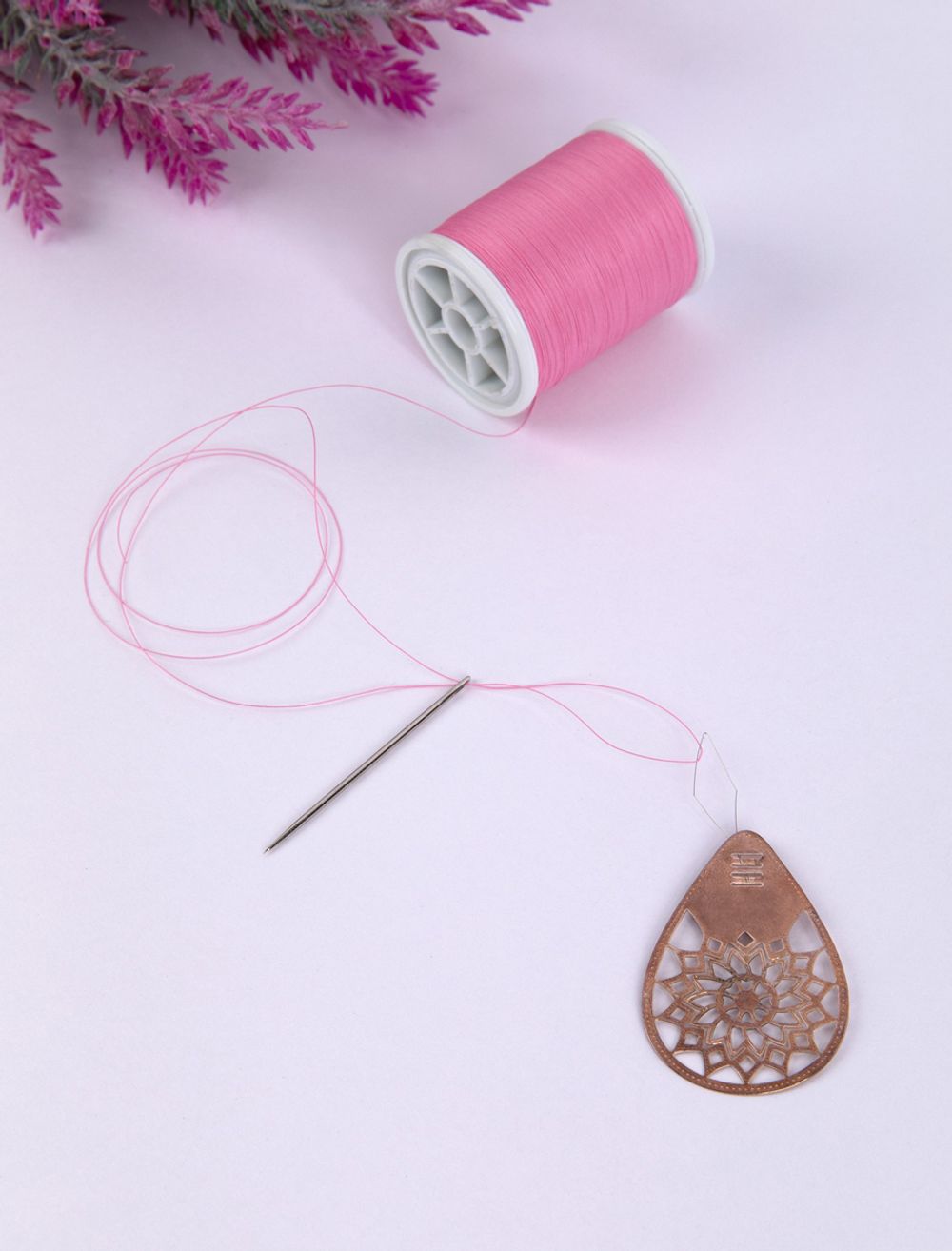 Нитковдеватель металл, 1 шт, в блистере, ажурный, Micron CED-01