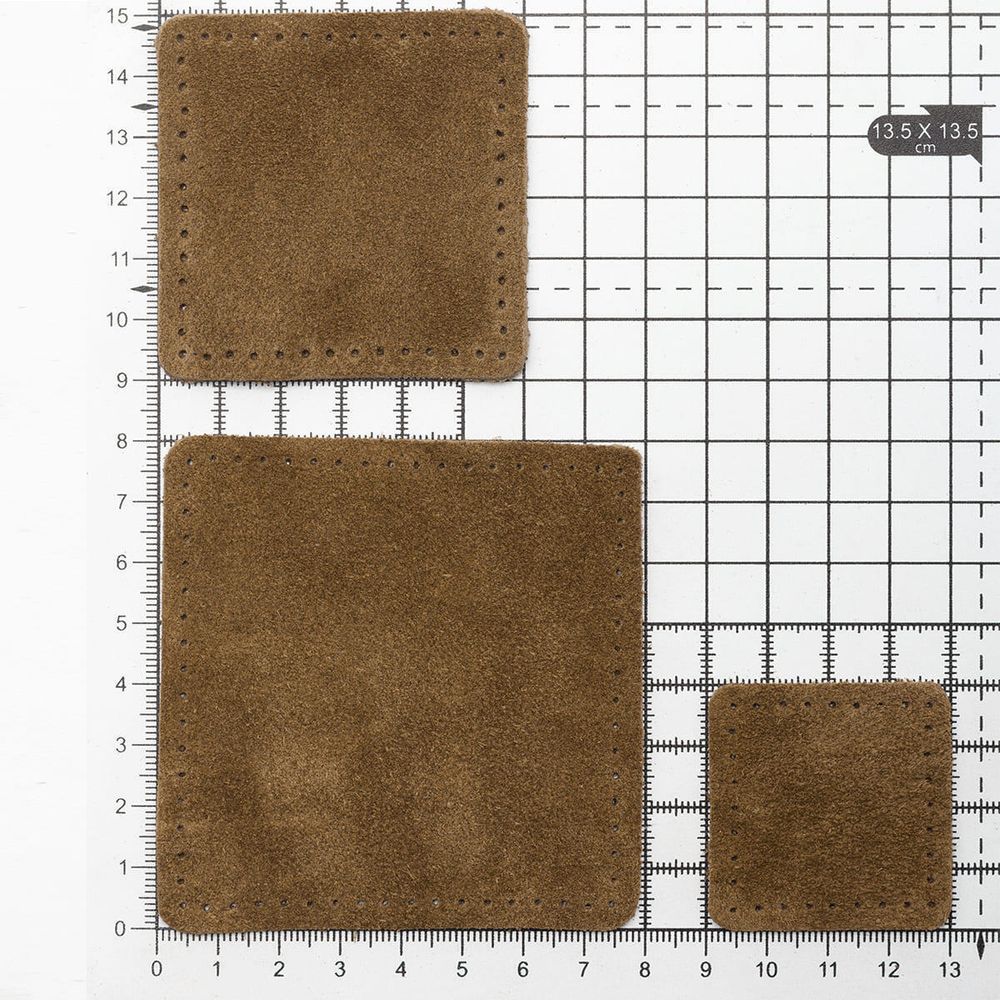 Набор заплаток пришивных из замши, квадрат 4см, 6см и 8см, с перфорацией, 3 шт, 100% кожа (32 кэмел), 59402