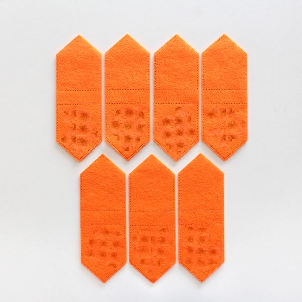 Набор для вышивания нитками МП Студия, на фетре Осенняя гирлянда оранжевая (7 флажков) 13х11см