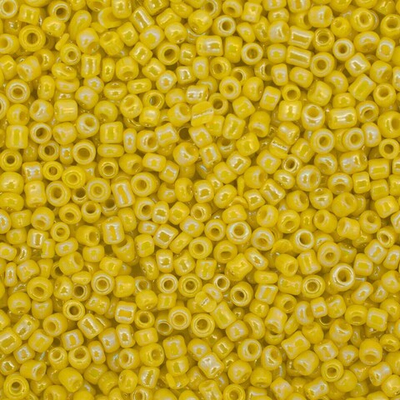 Бисер Astra&Craft 11/0 (2.1 мм), 500 г, цв. 402 желтый/непрозр.радужный