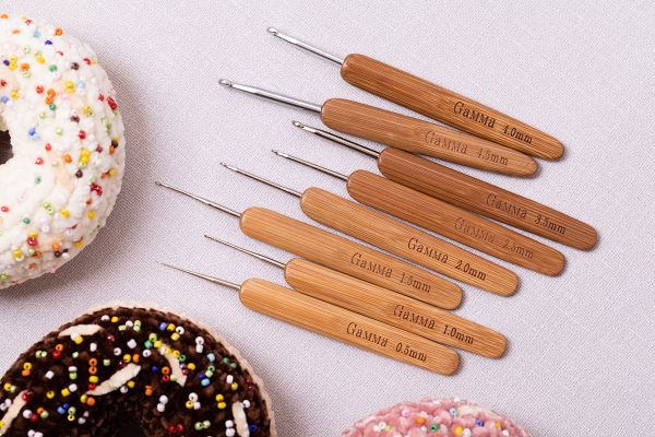 Крючок для вязания с бамбуковой ручкой ⌀1.5 мм, 13.5 см, сталь, Gamma RHB