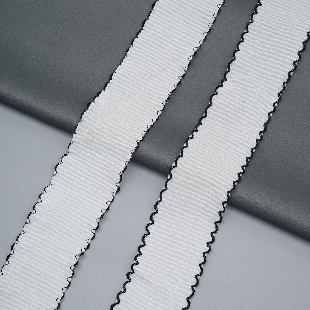 Кружево плиссированное 60 мм, / 45.72 метра, складка плиссе, 01 белый с черной окантовкой