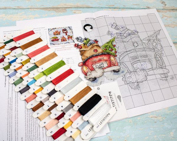 Набор для вышивания нитками LetiStitch, Набор новогодних игрушек, 16х16 см