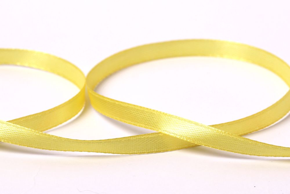 Лента атласная 1-сторонняя 6.0 мм / 33±2 метра, 117 бл.желтый, Gamma
