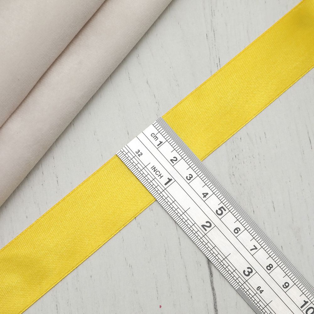 Лента атласная 1-сторонняя 25.0 мм / 22.86±1 метров, 040 т.желтый, Globus