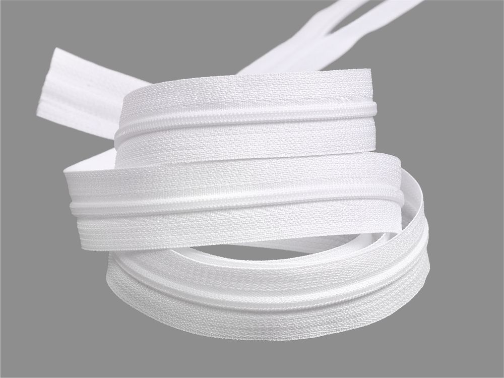 Молния рулонная витая (спираль) Т3 (3 мм) УСИЛЕННАЯ, НА БОБИНЕ, S-501 белая (цв.SBS) / кор. 1200 метров
