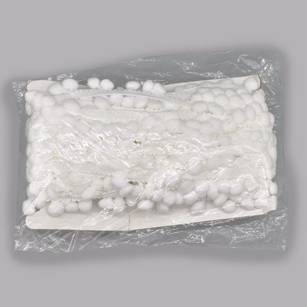 Тесьма с помпонами 1-рядная h20 мм, с помпонами 01 белый, 17 м