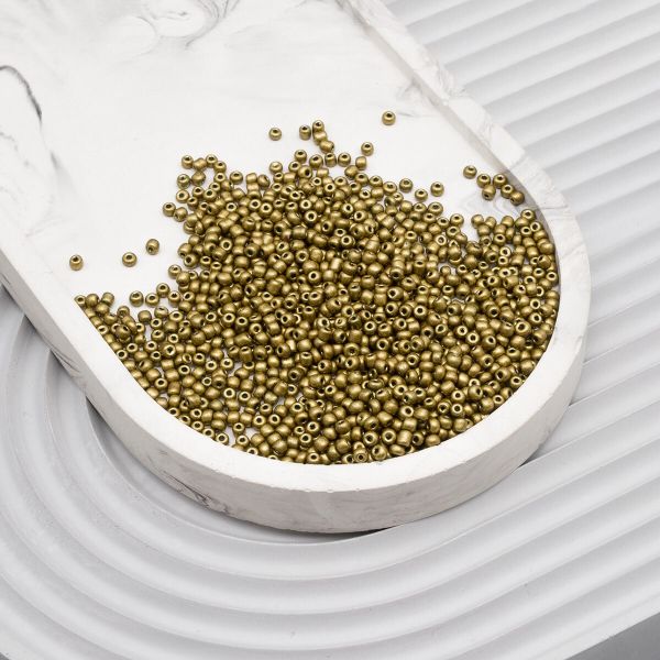 Бисер Astra&Craft 11/0 (2.1 мм), 200 г (10х20 г), цв. М913 св. оливковый/непрозрачный, матовый