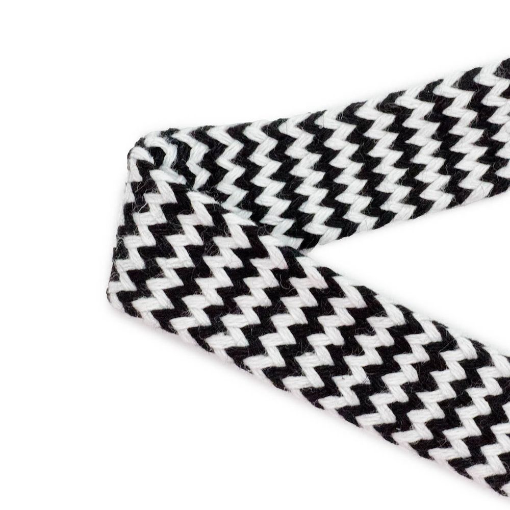 Шнур плоский плетеный х/б ⌀15.0 мм / 75 метров, чер/бел зигзаг, 07-4300/01(02/04)