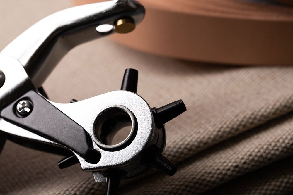 Щипцы-пробойник, 6 насадок, Micron HPU-1