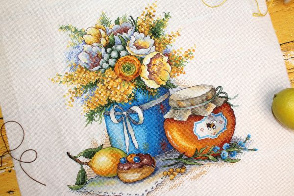 Набор для вышивания нитками МП Студия, Медовое удовольствие 26х26 см