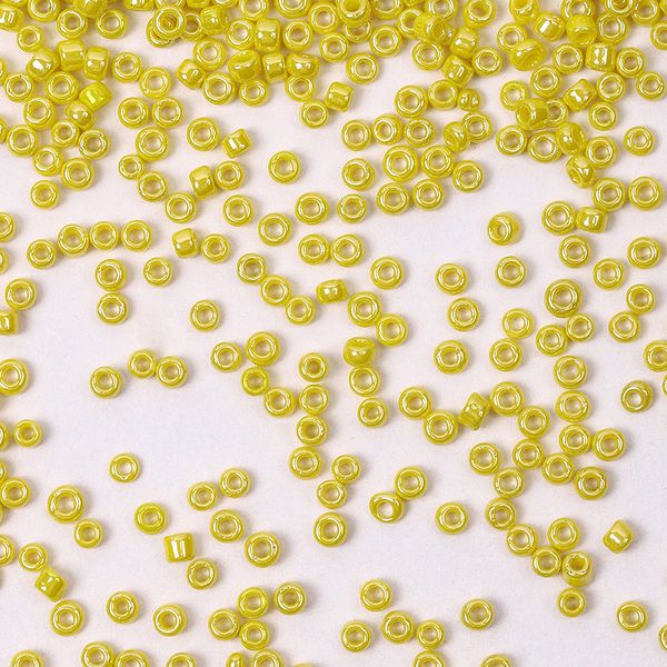 Бисер Magic4Hobby 12/0 (2 мм), 450 г, цв. 122, арт. OL.10/0