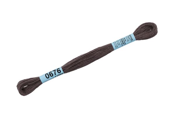 Мулине Gamma 100% хлопок, цв.0676 т-коричневый, 24 мотка по 8 метров