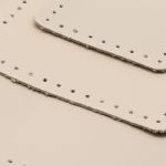 Набор заплаток пришивных из кожи, квадрат 4см, 6см и 8см, с перфорацией, 3 шт, 100% кожа (06 бежевый), 9402