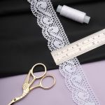 Кружево вязаное (тесьма) 35 мм / 25 м, бел, одностороннее, 485224