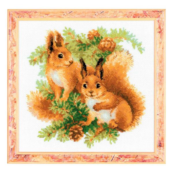 Набор для вышивания нитками Риолис, Белочки, 25х25 см