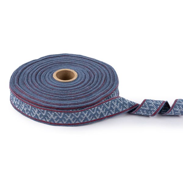 Лента (тесьма) жаккардовая 30.0 мм / 25±1 метров, Орнамент для северных народов, рис 9862 №2 джинс/бел/красный, Gamma C3881