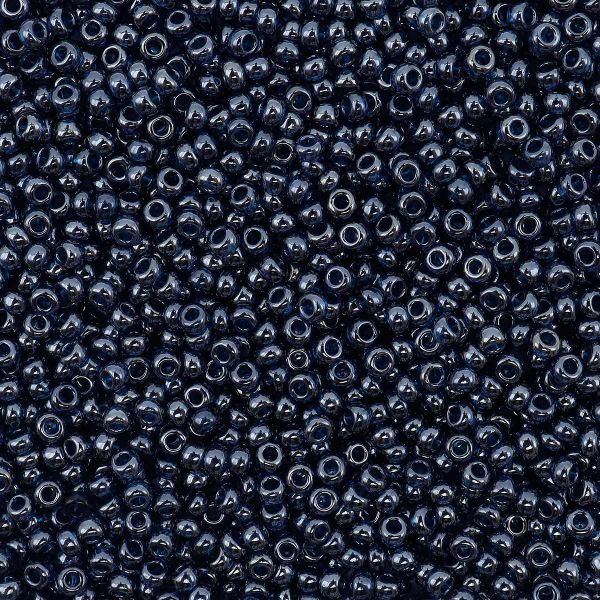 Бисер Preciosa 10/0 (2.3 мм), 500 г, прозрачный с жемчужным покрытием, круг.отв., (66100) 331-19001-10/0