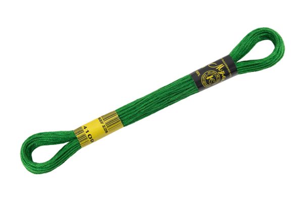 Мулине ПНК им.Кирова цв.4109 зеленый, Россия, 24 мотка по 8 метров