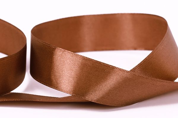 Лента атласная 1-сторонняя 25.0 мм / 33±2 метра, 122 св.коричневый, Gamma