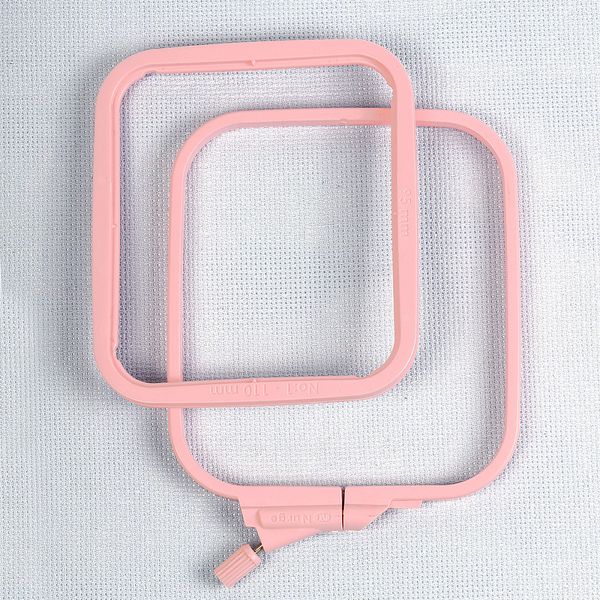 Пяльцы-рамка Nurge пластиковые 110х95 цв.розовый