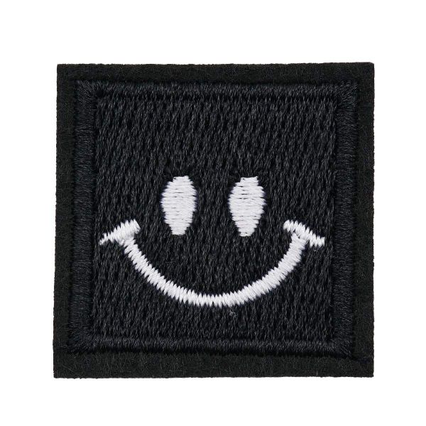 Термоаппликация Кубик с улыбкой 35х35мм (W.Black (бело-черный)), 2 шт, LA527