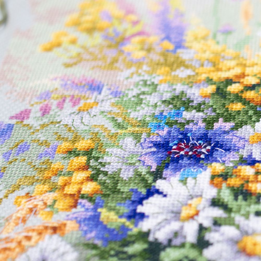 Набор для вышивания нитками Чудесная игла Premium 310-230, Черничное лукошко, 32х40 см