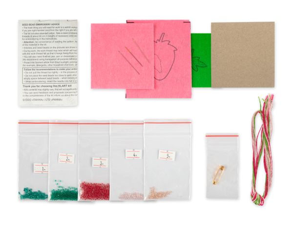 Набор для вышивания бисером Klart, Брошь. Клубника, 4.5х6 см