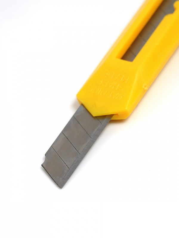 Нож канцелярский 09 мм, UN-9