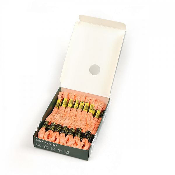 Мулине ПНК им.Кирова цв.0702 бл.оранжевый, 24 мотка по 8 метров