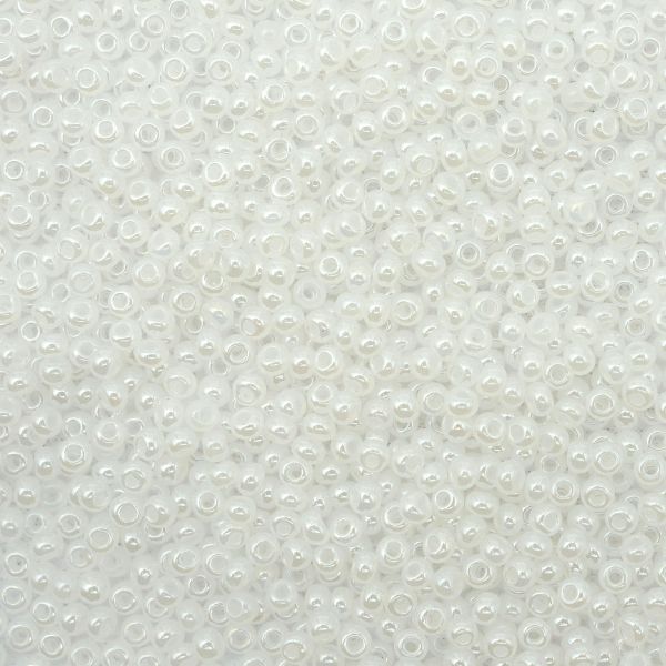 Бисер Preciosa 10/0 (2.3 мм), непрозрачный с покрытием, круг.отв., 500 г, (57102) 331-19001-10/0