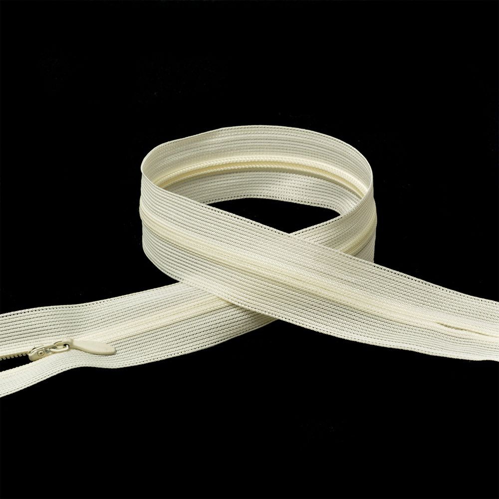 Молния потайная (скрытая) Т3 (3 мм) 1 зам., н/раз., 20 см, цв.F103 молочный уп.50 шт Молния потайная (скрытая) Т3 (3 мм) 1 зам., н/раз., 20 см, цв.F103 молочный уп.50 шт