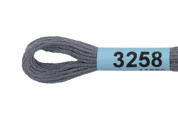 Мулине Gamma 100% хлопок, цв.3258 св.серый, 24 мотка по 8 метров