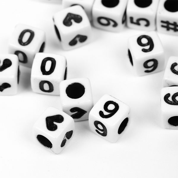 Бусины пластик набор цифры черно-белые, M4H-B012, 500г