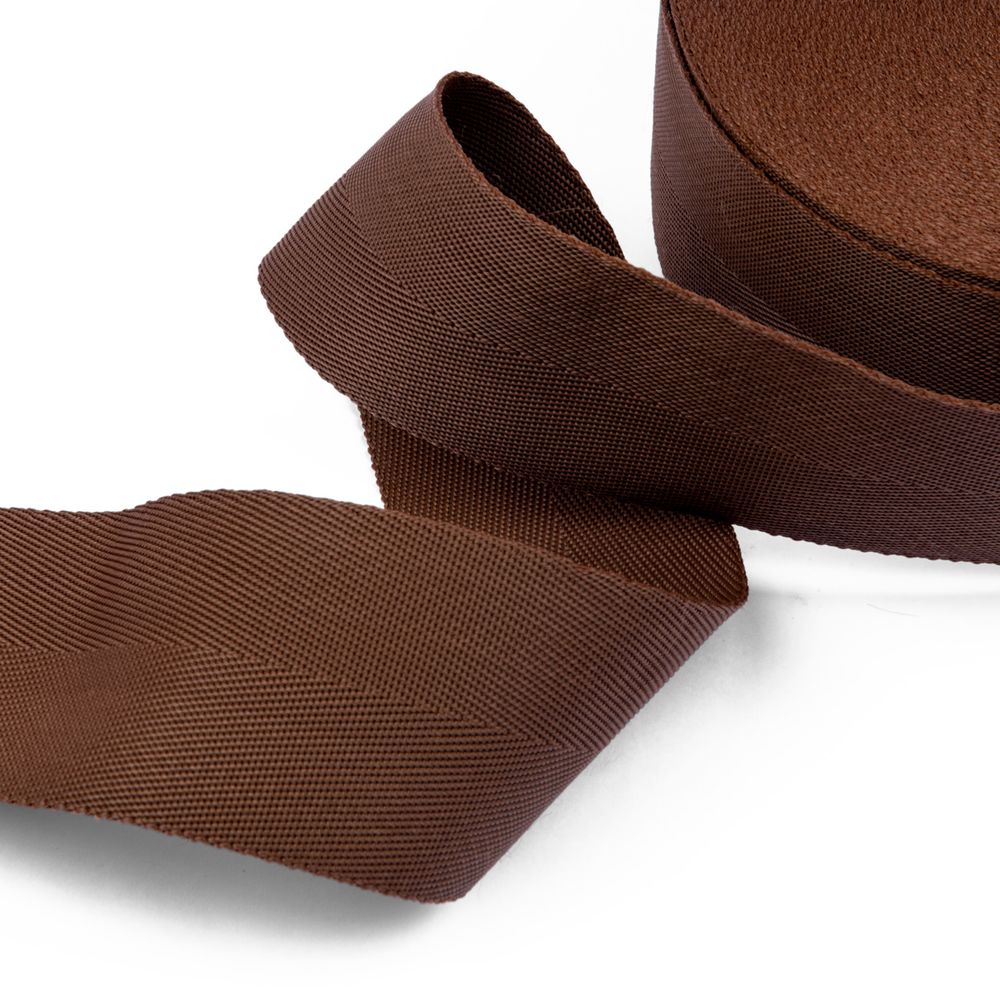 Стропа (ременная лента) 60 мм / 25 метров, толщ. 1.19 мм, [28 г/пог.м], 100% п/п, коричневый, Gamma С2693Г17