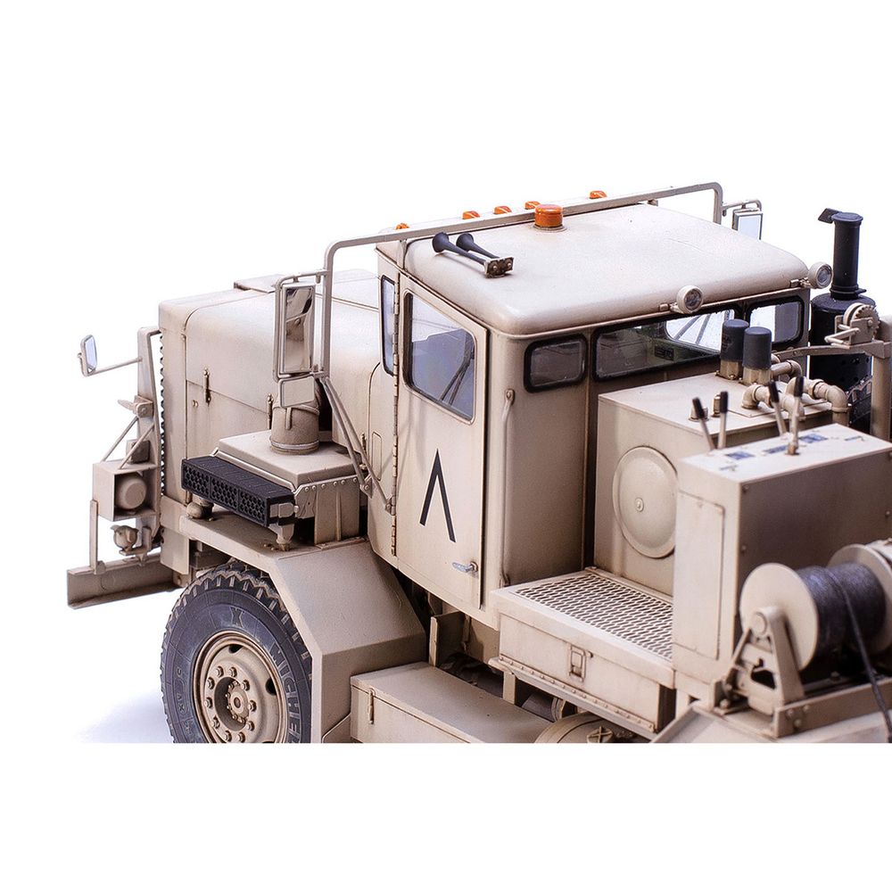 Модель сборная: тягач, U.S. M911 C-HET (8X6) & M747 HEAVY EQUIPMENT SEMI-TRAILER 1/35, Meng SS-013