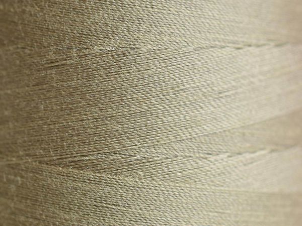 Нитки для машинной стежки Madeira Aeroquilt №40, 2750 м, цв. 9270, 9130B, 1 катушка