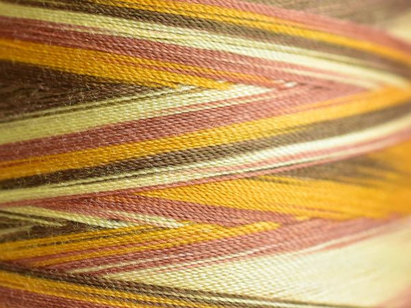 Нитки для машинной стежки Madeira Aeroquilt меланж №40, 2750 м, цв. 9510, 9131B, 1 катушка