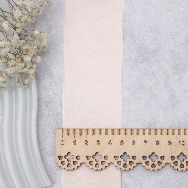 Лента атласная 1-сторонняя 50.0 мм / 22.86±1 метров, 006 светлый персик, Globus