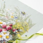 Набор для вышивания нитками Чудесная игла, Ромашки и клевер 40х30 см