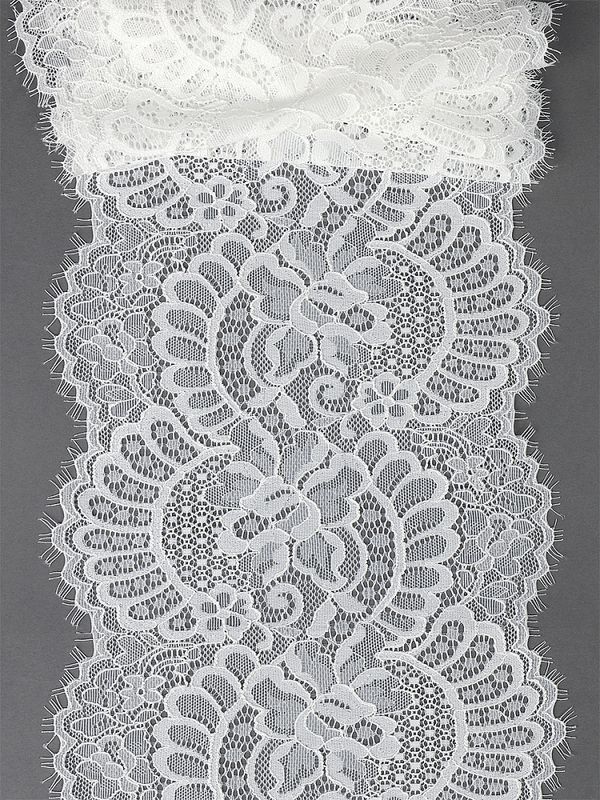 Кружево бельевое эластичное с ресничками 180 мм / 2.7 м, 3177, цв.004 белый