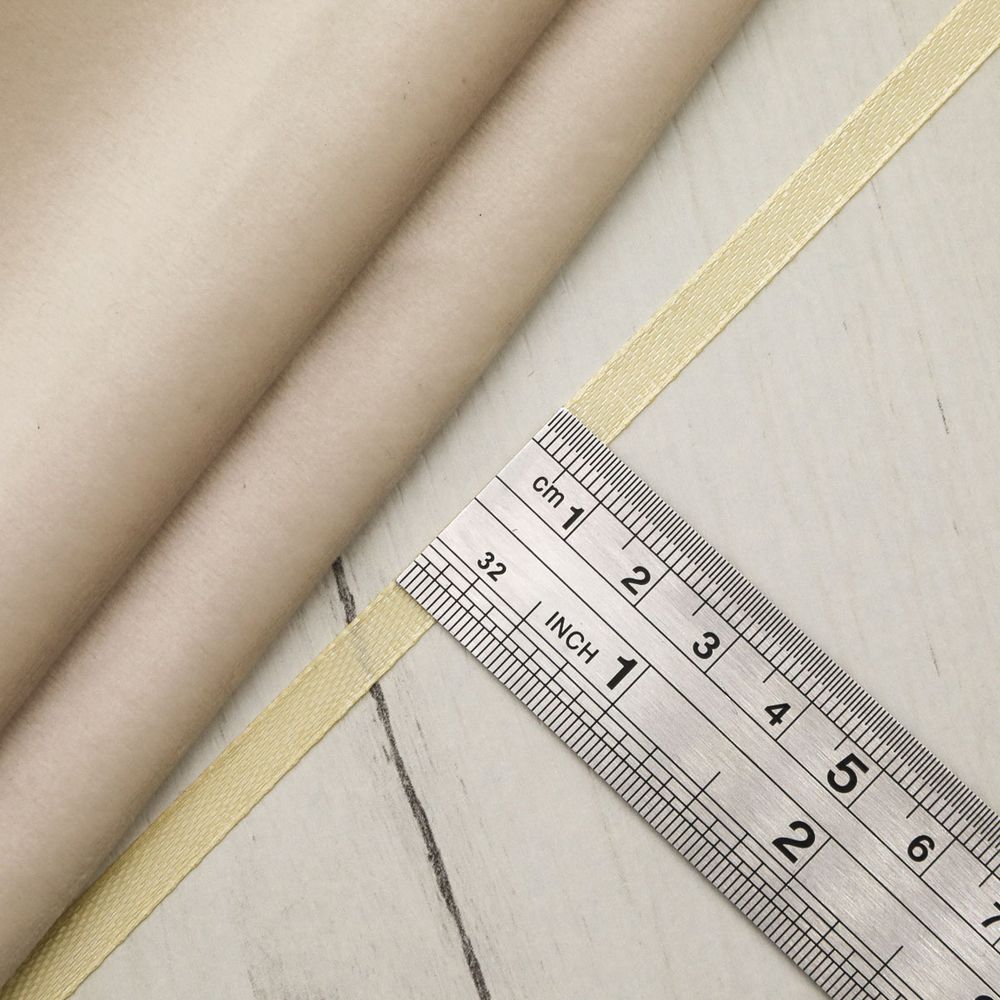 Лента атласная 1-сторонняя 6.0 мм / 22.86±1 метров, 053 кремовый, Globus