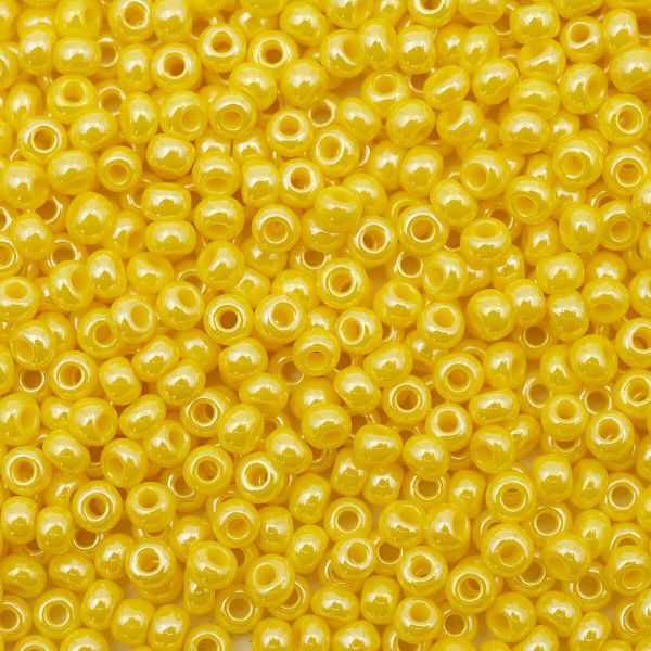 Бисер Preciosa непрозрачный с покрытием 10/0 (2.3 мм), круг.отв., 500гр, 331-19001-10/0-88110